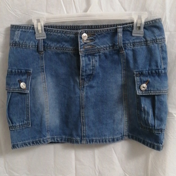 SHEIN MINI JEANS SKIRT - Picture 1 of 5